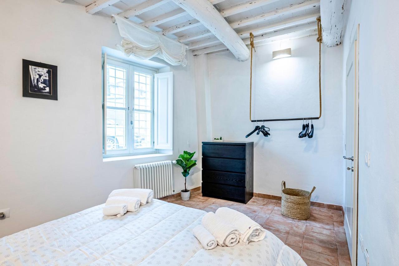 "Florence Cave Central Suite" - 5 Min To Mandela Forum - 2 Bedrooms - Free Parking Esterno foto