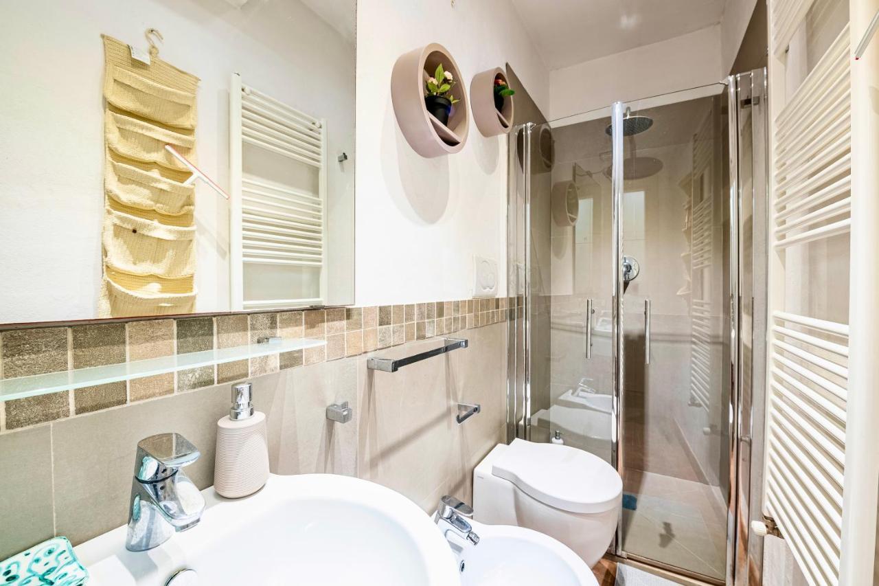 "Florence Cave Central Suite" - 5 Min To Mandela Forum - 2 Bedrooms - Free Parking Esterno foto